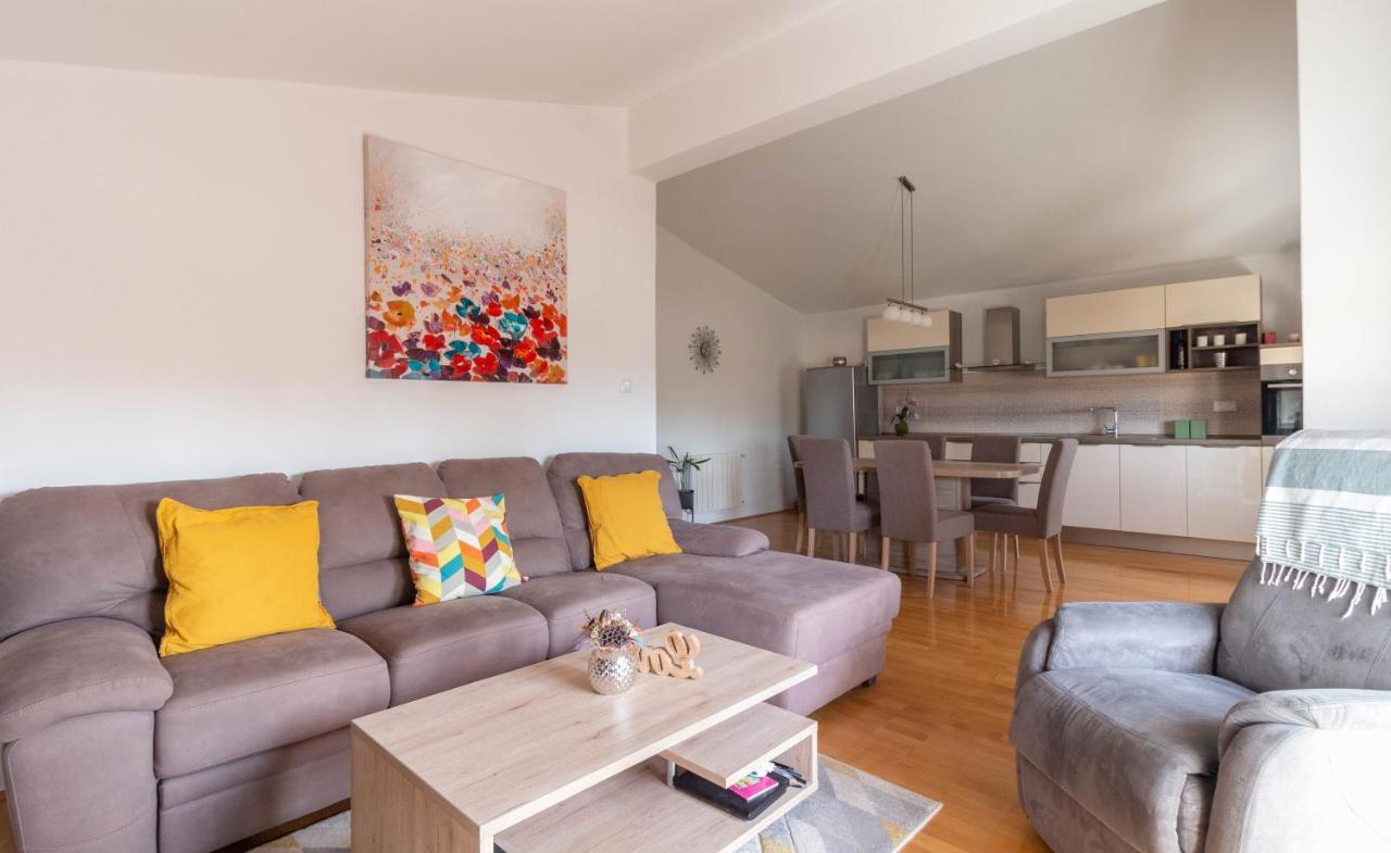 Modern Apartment Sara-Near The Beach Privlaka  Exteriér fotografie